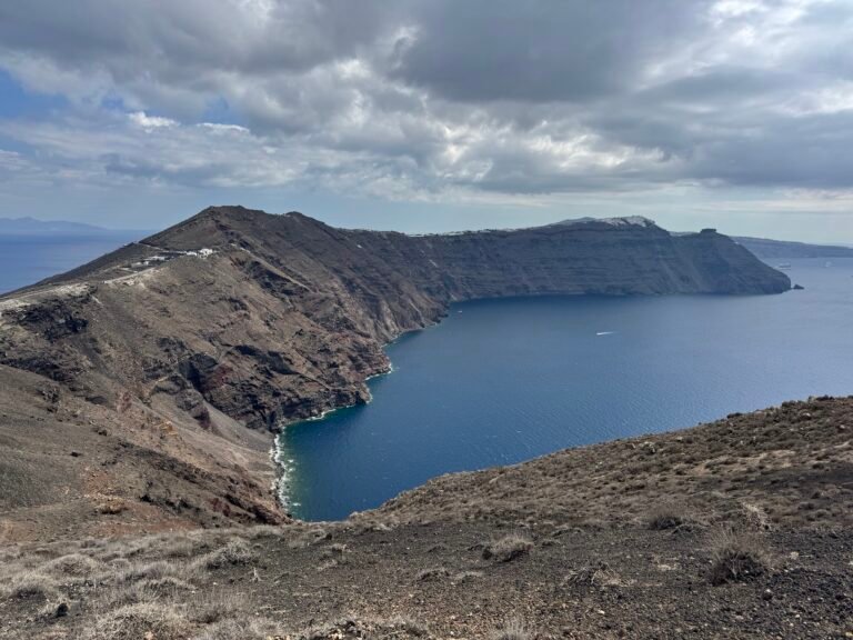 How to Spend 3 Perfect Days on Santorini, Greece